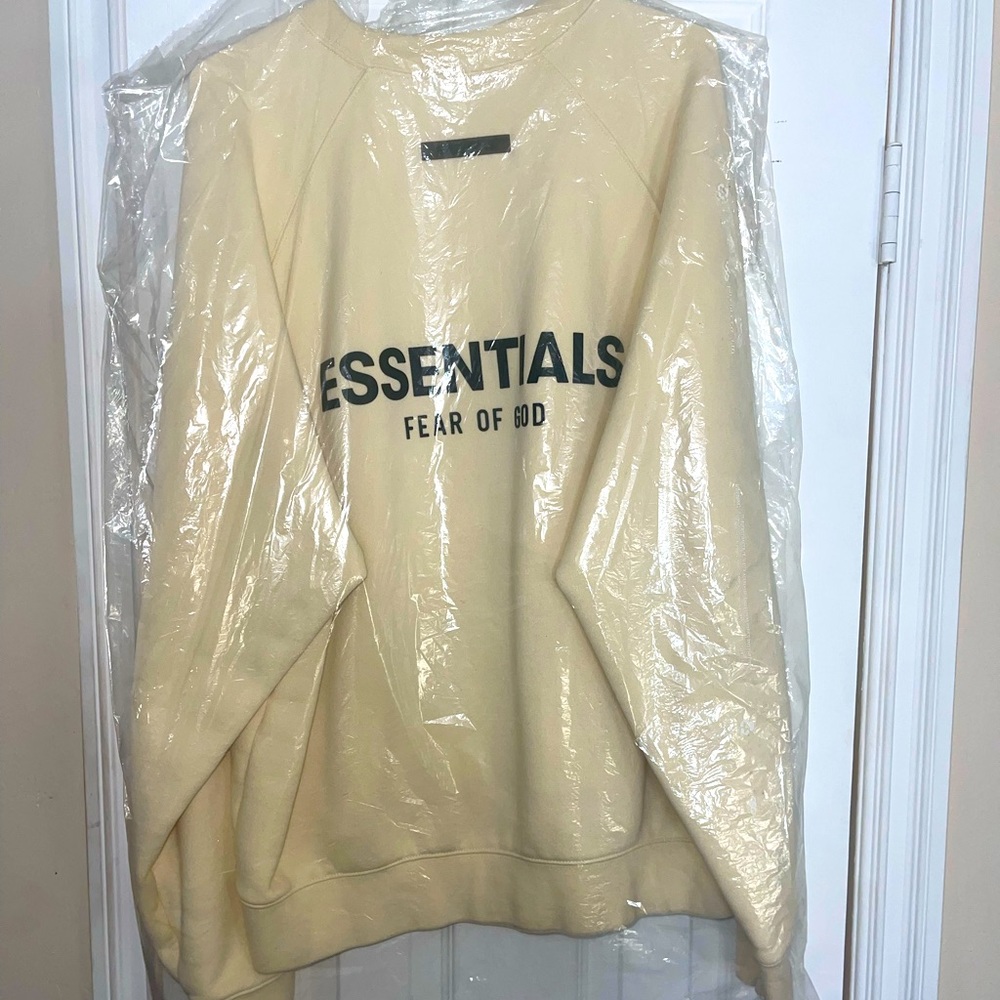 Essentials crew neck sweater (mens)